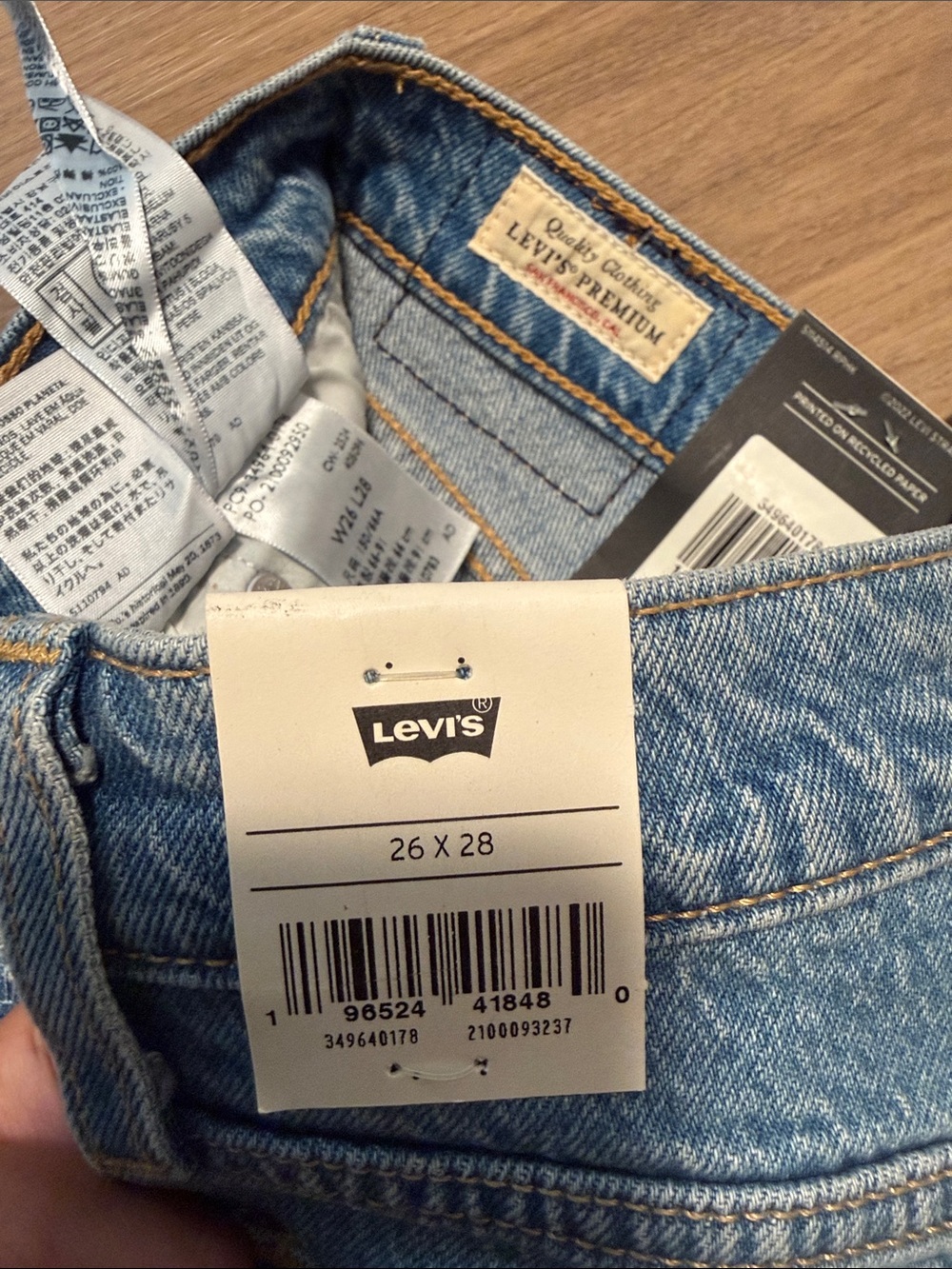 Levi's Light Blue Women's Straight Jeans - Picture 6 of 6